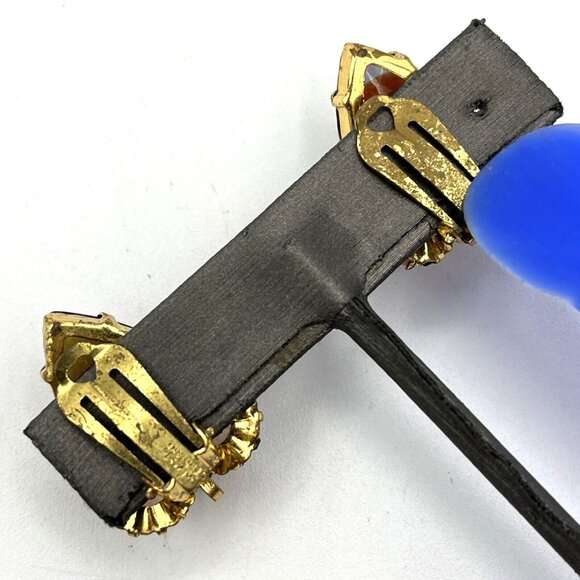 Vintage West Germany Earrings Lava Rock Peacock Glass Clip Earrings Gold Tone 1" - Picture 10 of 11